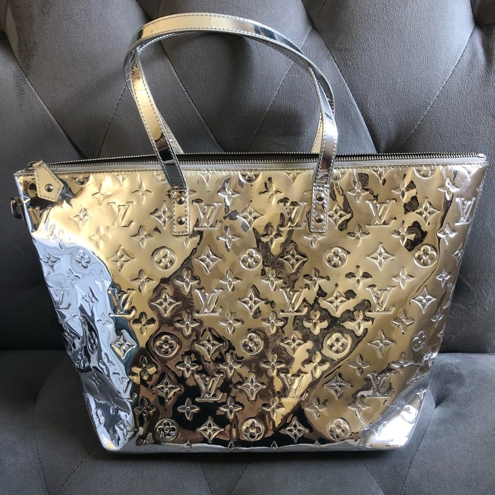 🌟RARE🌟Louis Vuitton Monogram Miroir Bellevue GM